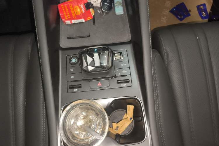 Used BYD Song L EV 2025 Intelligent Driving Version 662 km LiDAR Excellence Edition Gear Lever