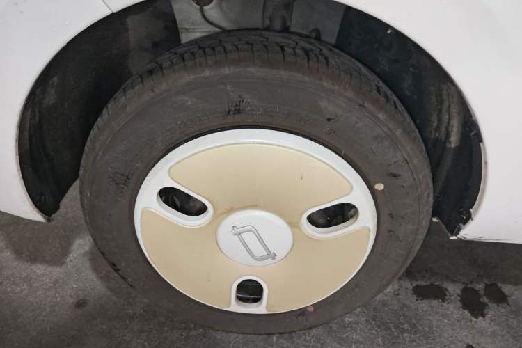 Used Bestune Pony 2026 Model 222km Cute Horse Left Front Wheel Hub