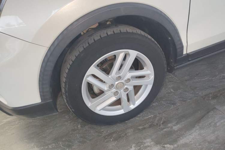 Used Venucia T60 2020 1.6L CVT Smart Drive Version China VI Standard