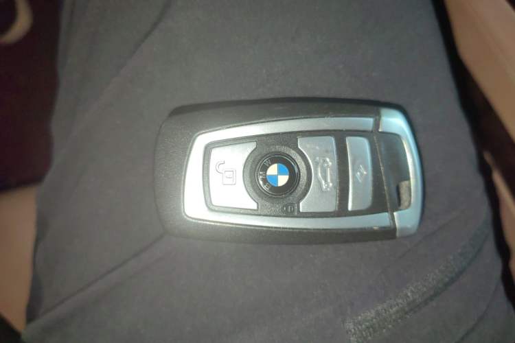 Used BMW 7 Series 2011 760Li Steinway Limited Edition Vehicle Key