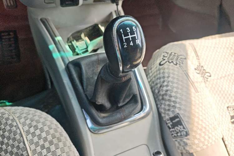 Used Jinbei New Hiace X30L 
