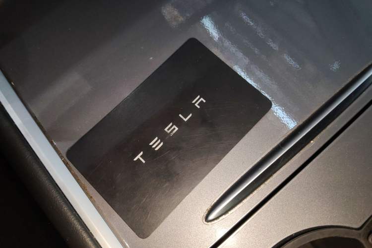 Used Tesla Model Y 2021 Standard Range Rear-Wheel Drive Version Interior 1