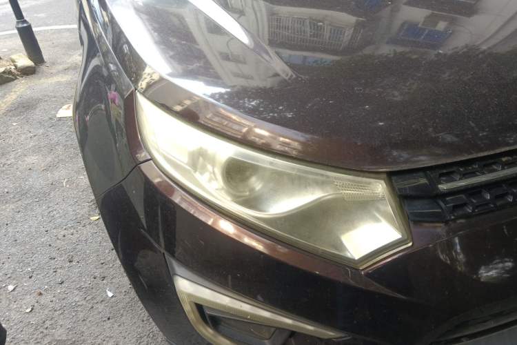 Used JMC Yusheng S330 2016 1.5L GTDi Automatic Two-Wheel Drive Prestige Edition Right Front Headlight