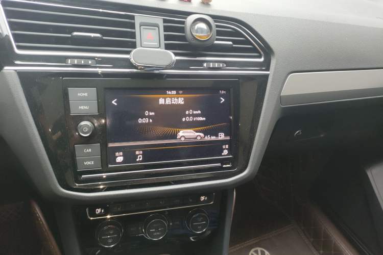 Used Volkswagen Tiguan L 2019 330TSI Automatic Two-Wheel Drive Smart Luxury Version China V Emission Standard
