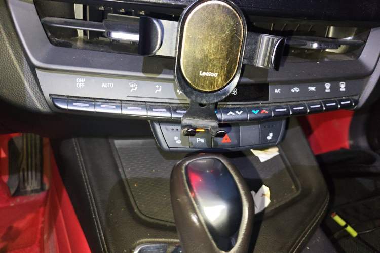 Used Cadillac CT4 2021 28T Luxury Model Audio And AC Panel