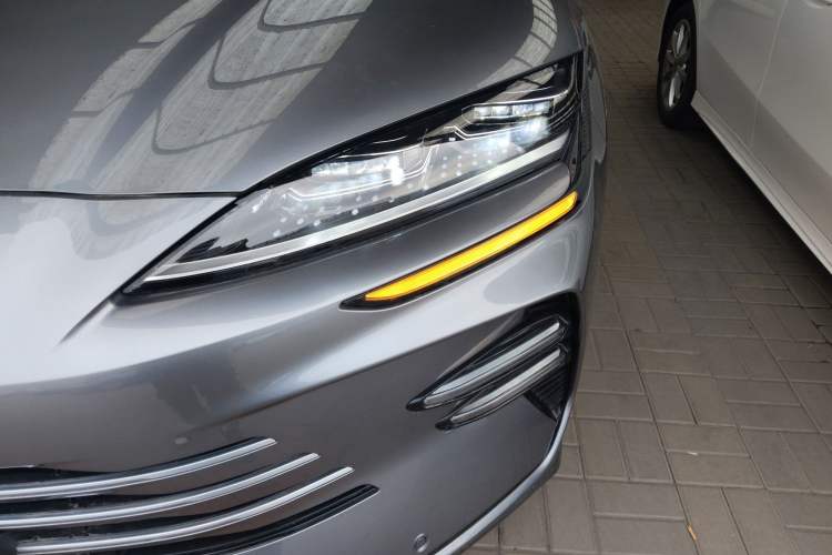 Used BYD Song PLUS New Energy 2024 HONOR Edition DM-i 110km Flagship Model Left Front Headlight