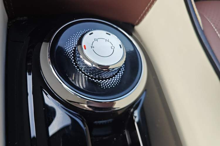 Used Wuling Bingo 2023 333 km Enjoyment Version Gear Lever