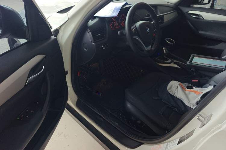 Used BMW X1 2014 sDrive18i Fashion Model Left Front Seat