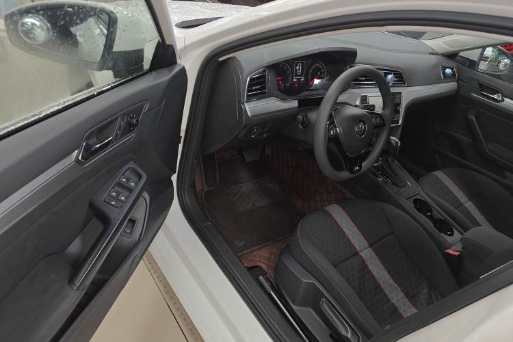 Used Volkswagen Lamando 2019 230TSI DSG Fashion Edition China VI