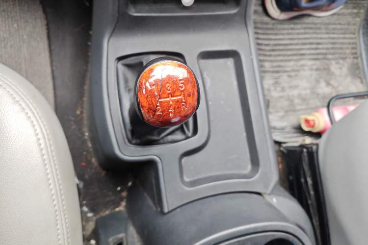 Used Foton MP-X E 2012 2.0L Business Edition Standard Short Wheelbase 4Gi-VVT