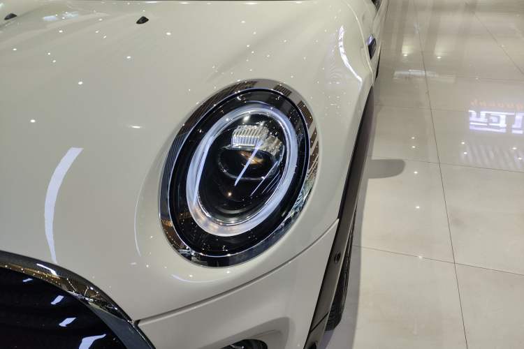 Used MINI MINI 2021 1.5T COOPER Classic Edition