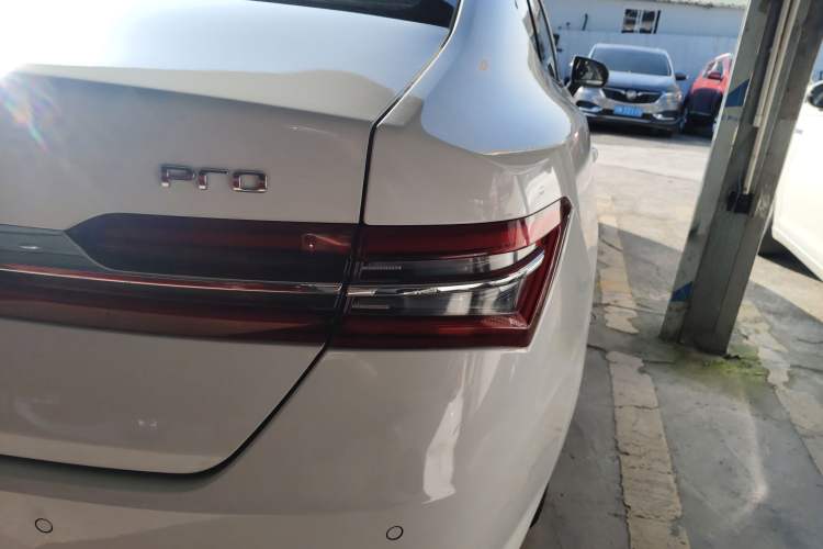 Used BYD Qin Pro 2019 Super Edition 1.5TI Manual Smart Connect Powerful Model China VI Standard