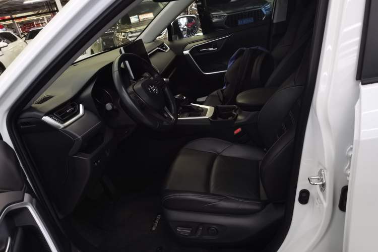 Used Toyota Wildlander 2021 2.0L CVT Two-Wheel Drive Luxury Edition