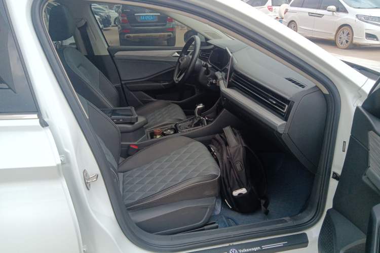 Used Volkswagen Sagitar 2023 280TSI DSG Excellence Edition Right Front Seat