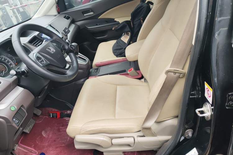 Used Honda CR-V 2012 2.0L two-wheel drive urban version Left Front Seat