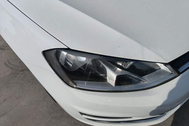 Used Volkswagen Golf 2015 1.4TSI Automatic Comfort Model Right Front Headlight