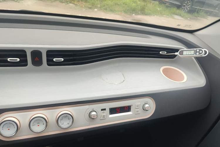 Used Wuling Hongguang MINIEV 2021 Macaron Premium Model – Lithium Iron Phosphate