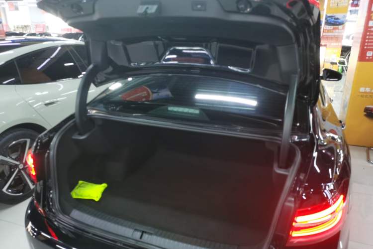 Used Volkswagen Passat 2023 330TSI Prestige Edition