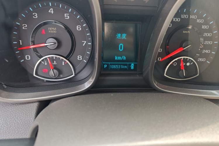 Used Chevrolet Malibu 2014 2.0L Automatic Comfort Edition Odometer Close Up