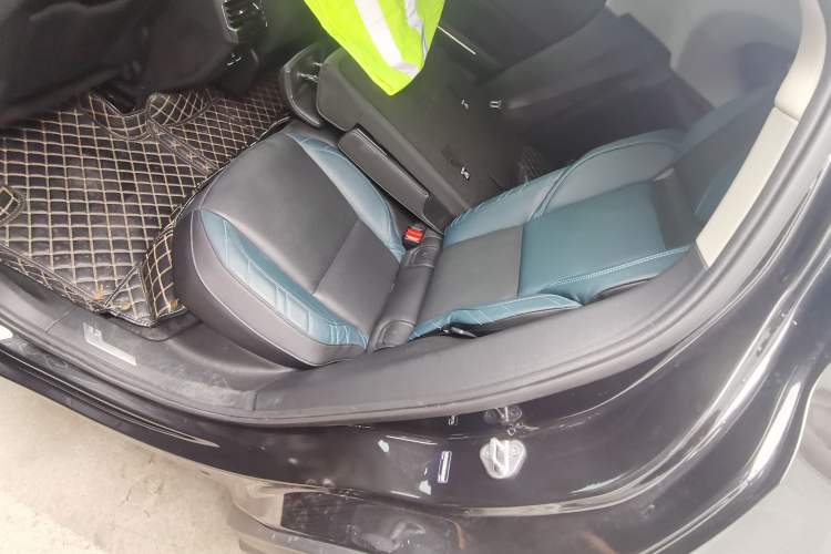 Used Lynk & Co 05 2020 2.0TD Two-Wheel Drive Shine Halo
