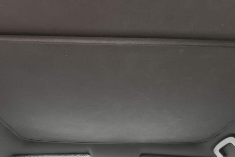 Used Nissan N7 2025 510 Air Headliner