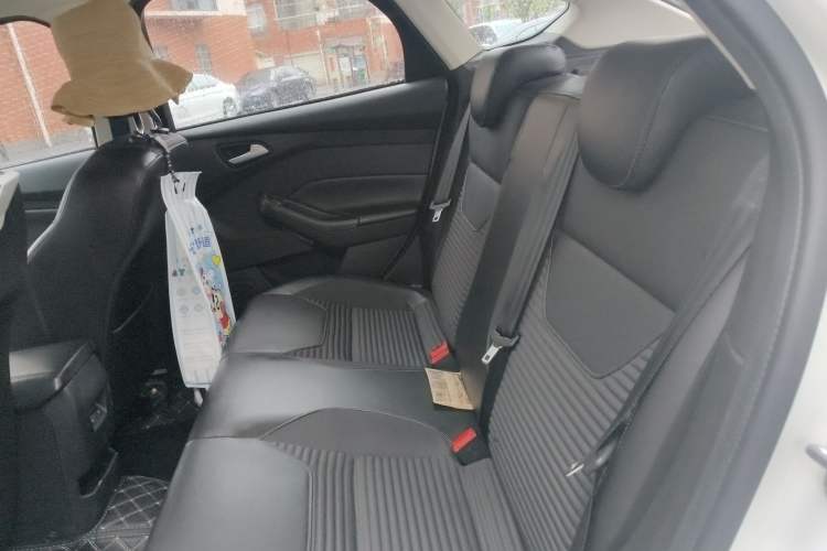 Used Ford Focus 2018 Hatchback Classic 1.6L Automatic Trendy SmartDrive Edition