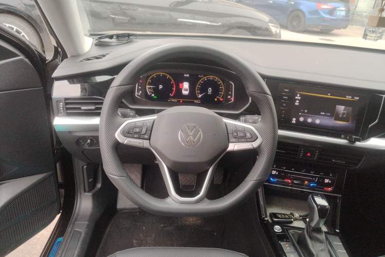 Used Volkswagen Passat 2025 Outstanding Model 330TSI Starry Elite Edition
