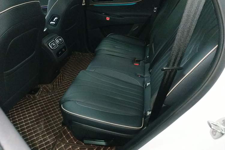 Used Chery Tiggo 9 2023 2.0T Dual-Clutch Two-Wheel Drive Prestige Version 5 Seats