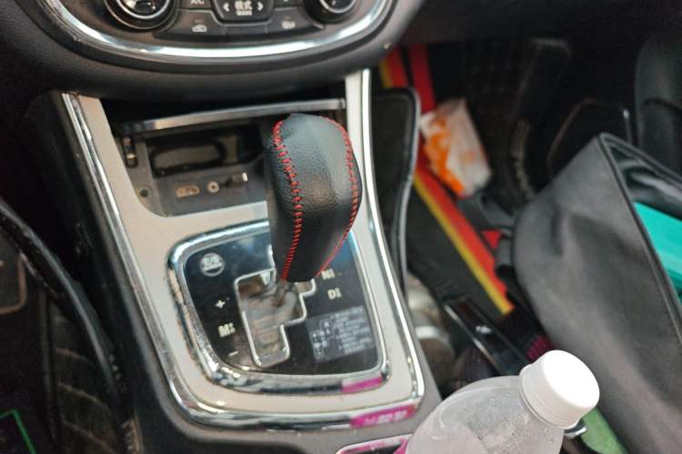 Used Baojun 560 2016 1.8L iAMT Luxury Model Gear Lever