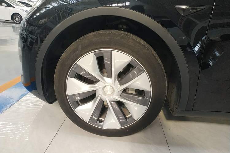 Used Tesla Model Y 2022 Revised Version Rear-Wheel Drive Exterior 4