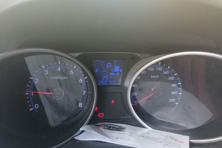 Used Hyundai ix35 2013 2.0L Automatic Two-Wheel Drive Comfort GL China V Standard