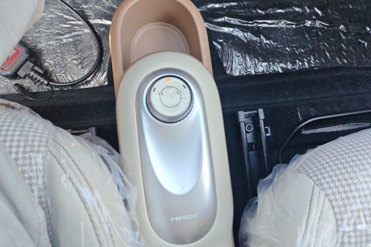 Used Wuling Hongguang MINIEV 2025 Four-Door Version Advanced Edition