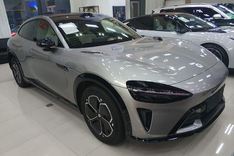 Used Xiaomi Auto YU7 2025 Ultra-Long Range Rear-Wheel Drive Version Front Right 45 Deg