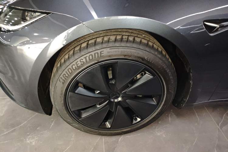 Used Tesla Model 3 2025 Rear-Wheel-Drive Version
