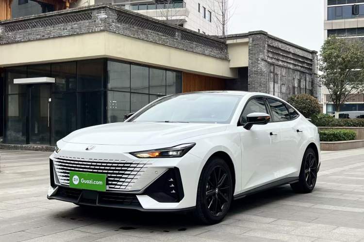 Used CHANGAN UNI-V 2023 1.5T Prestige Model