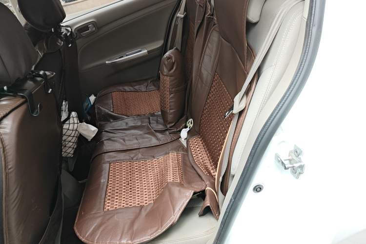 Used CHANGAN Alsvin V3 2015 1.4L Manual Warm-Hearted Model China V Standard