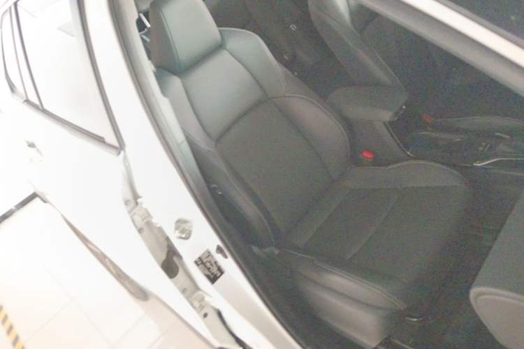 Used Toyota FRONTLANDER 2022 2.0L CVT Luxury PLUS Edition