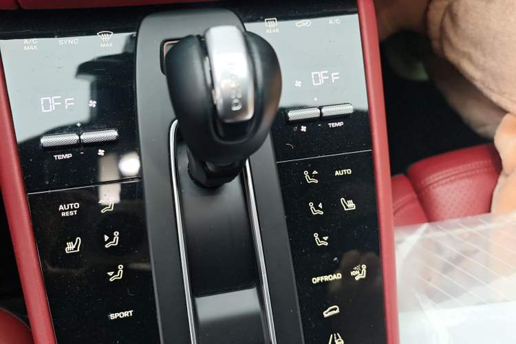 Used Porsche Macan 2022 Macan 2.0T Gear Lever