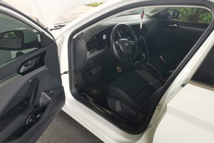 Used Volkswagen Sagitar 2021 280TSI DSG Excellence Edition Driver Seat