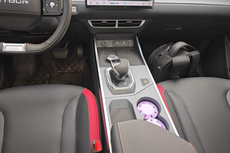 Used JETOUR Dashing 2025 1.5T DCT Youth UP