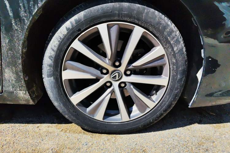 Used Lexus ES 2018 300h Premier Edition China VI Standard
