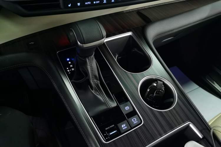 Used Toyota SIENNA 2021 2.5L Hybrid Ultimate Edition