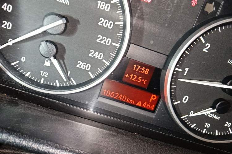 Used BMW X1 2010 sDrive18i Luxury Model