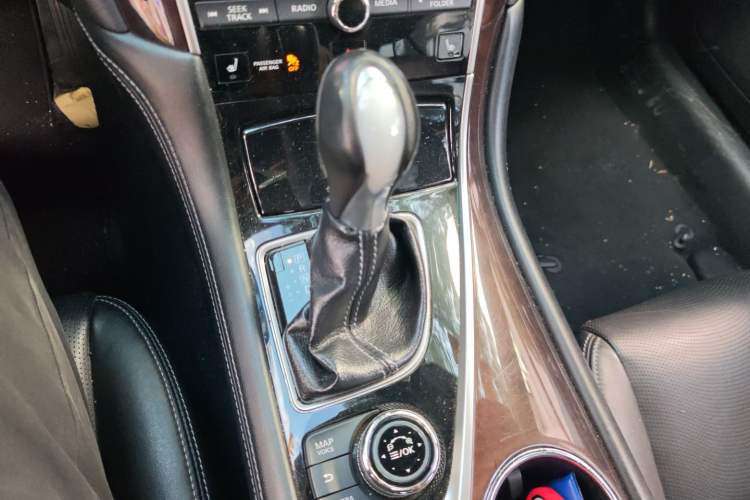 Used Infiniti Q50L 2015 2.0T Luxury Edition