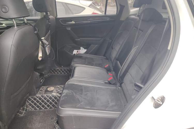 Used Volkswagen Tayron 2019 330TSI Two-Wheel Drive Prestige Version China V Standard Left Rear Seat