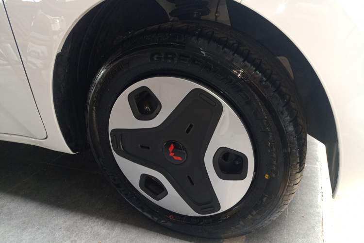 Used Wuling Zhiguang New Energy 2025 Model 305km Ambitious Edition