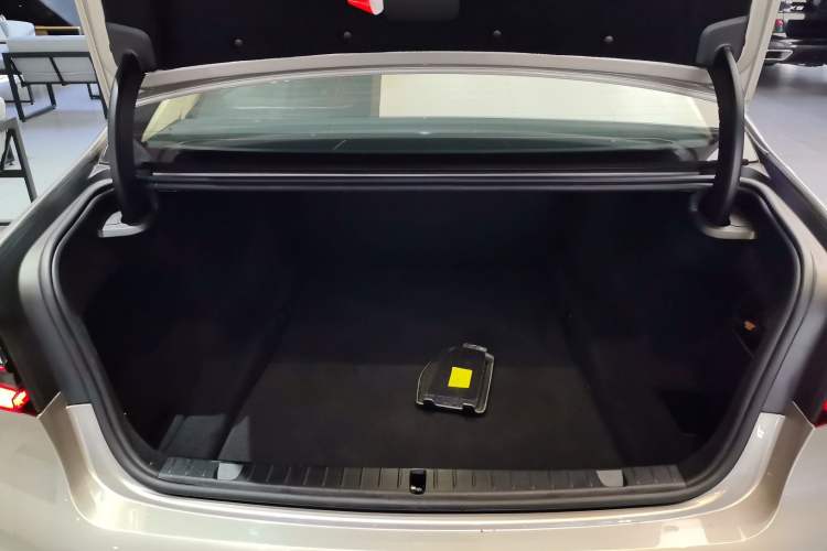 Used BMW 7 Series 2019 Restyled 740Li Leading Luxury Package
