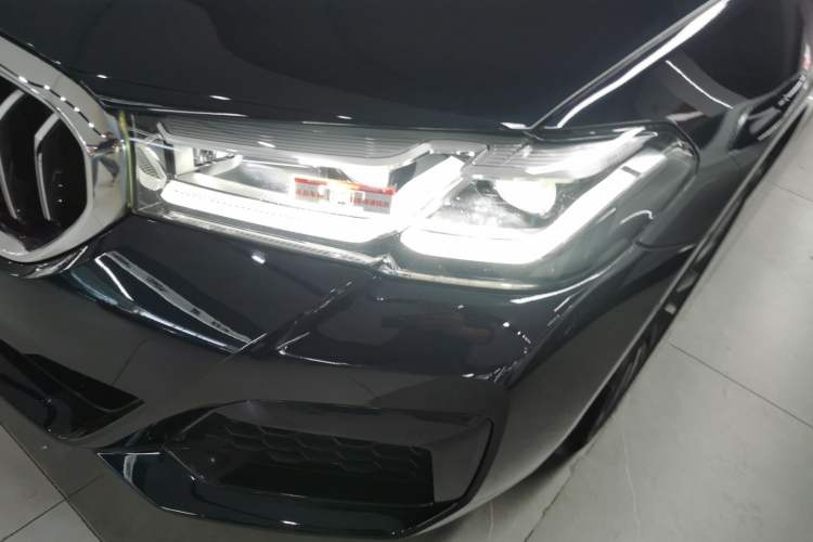 Used BMW 5 Series 2021 Facelifted 530Li Leading Edition M Sport Package
