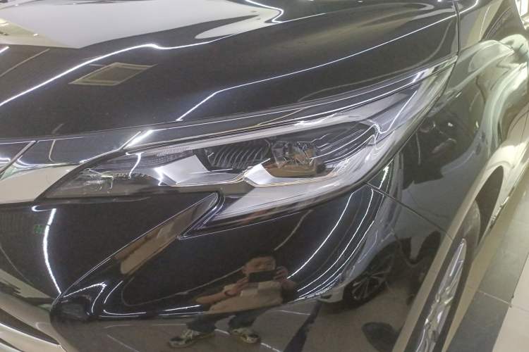 Used Toyota SIENNA 2021 2.5L Hybrid Comfort Edition