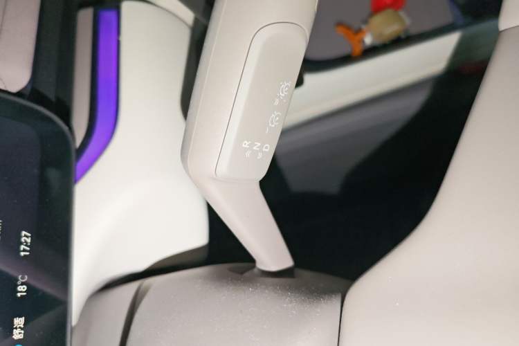 Used Zeekr 007GT 2025 Long-Range Rear-Wheel Drive Intelligent Driving Version 100 kWh Gear Lever